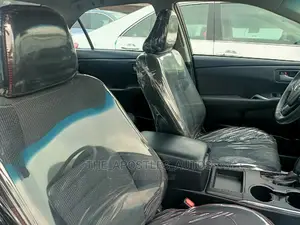 Toyota Camry 2017 Silver