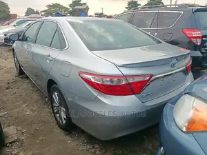 Toyota Camry 2017 Silver