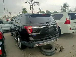 Ford Explorer 2016 Black