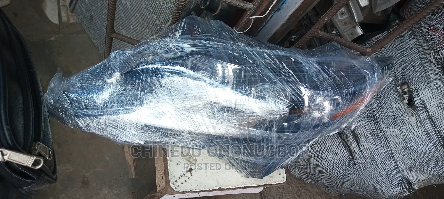Lexus Es 350 Left Headlight 2018