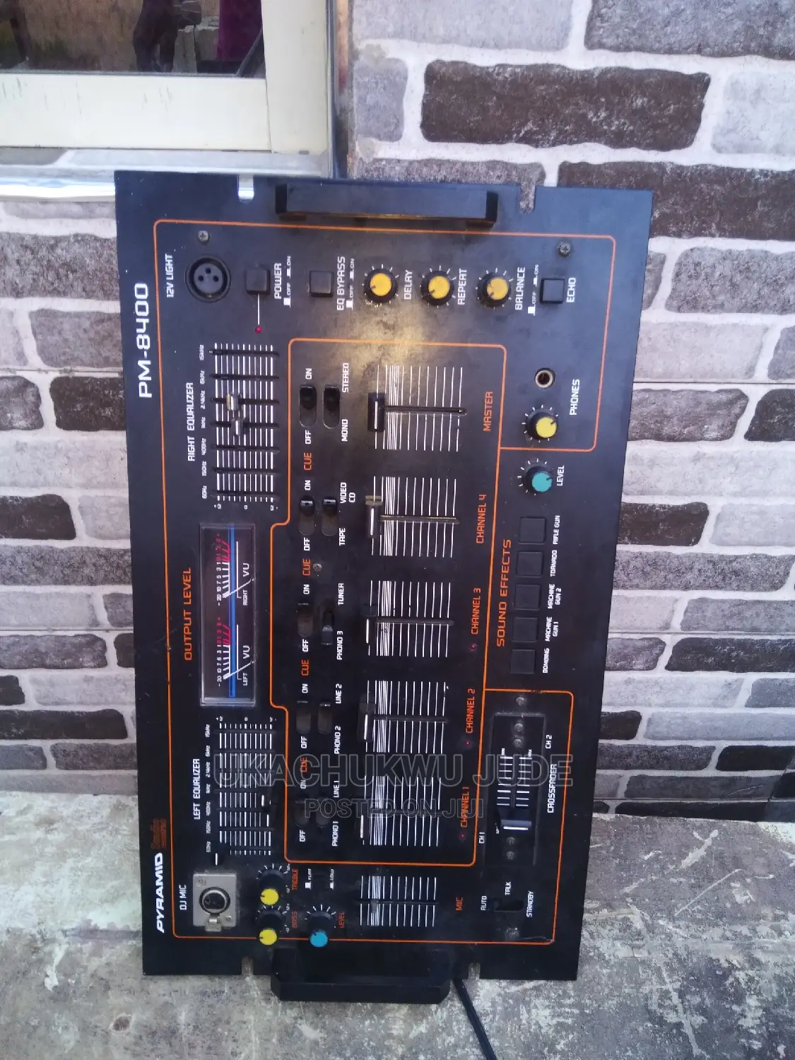Pyramid Studio Pro DJ Mixer
