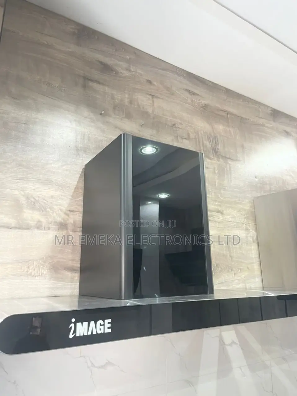 Image Hood Extractor