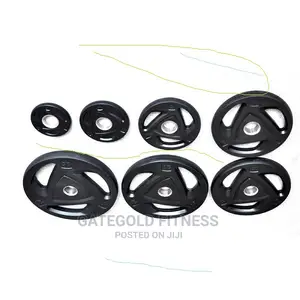 P2410B.2.5 Olympic Tri-Grip Rubber Plates 2.5kg (Pair)