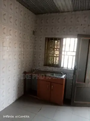 3bdrm Block of Flats in Old G R.A Enugu for Rent