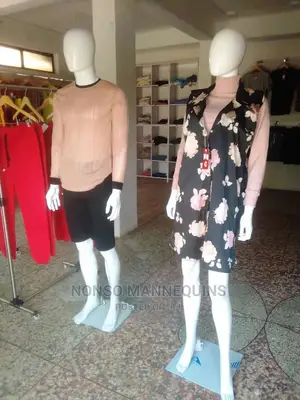 Faceless Glossy White Male Female Mannequin