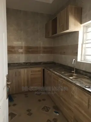 Mini Flat in Kajola Phase 2, Lakowe for rent