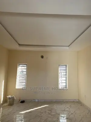 Mini Flat in Kajola Phase 2, Lakowe for rent