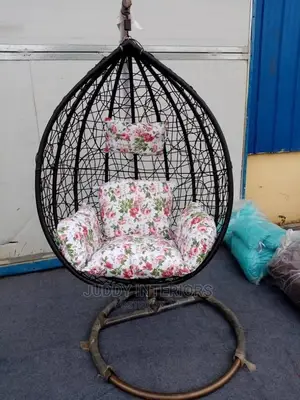 Quality Rattan Made Outdoor/Indoor Hanging Swing Chair. 
