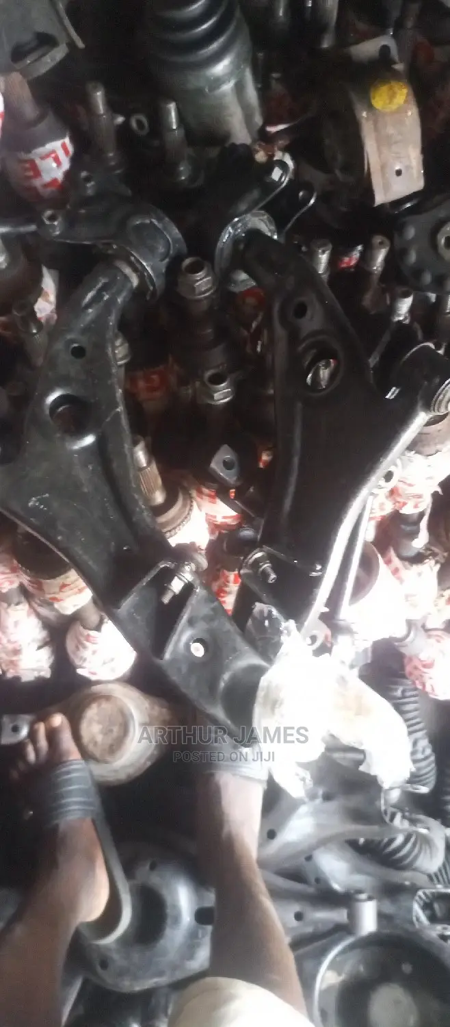 Front Lower Arm Ford Edge 2012