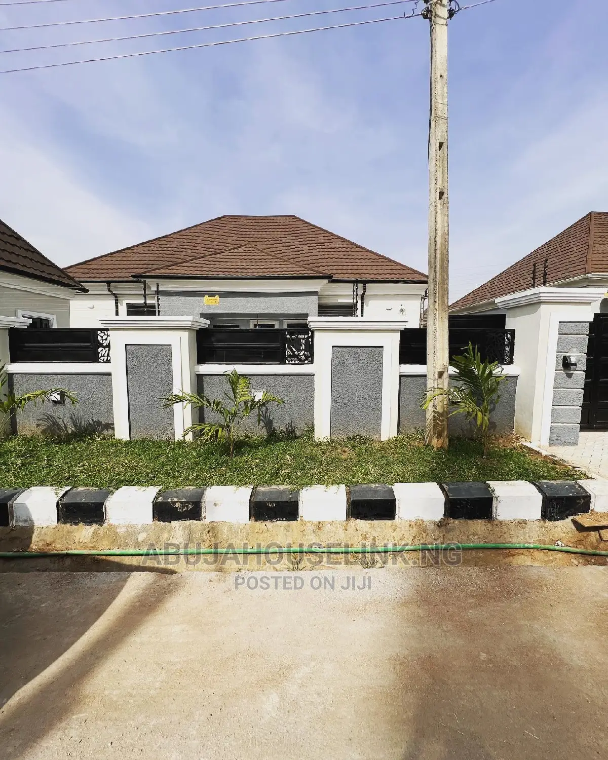3bdrm Bungalow in Efab Queens Estate for sale