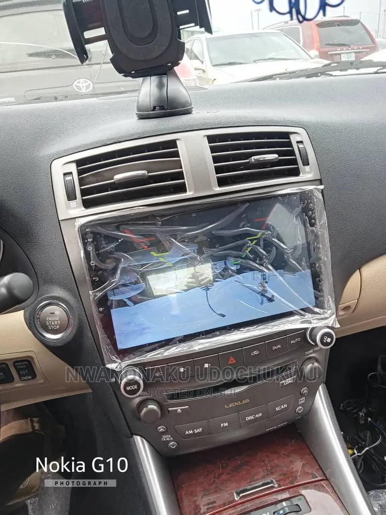 Lexus IS Android System