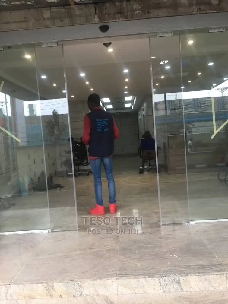 Automatic Glass Door