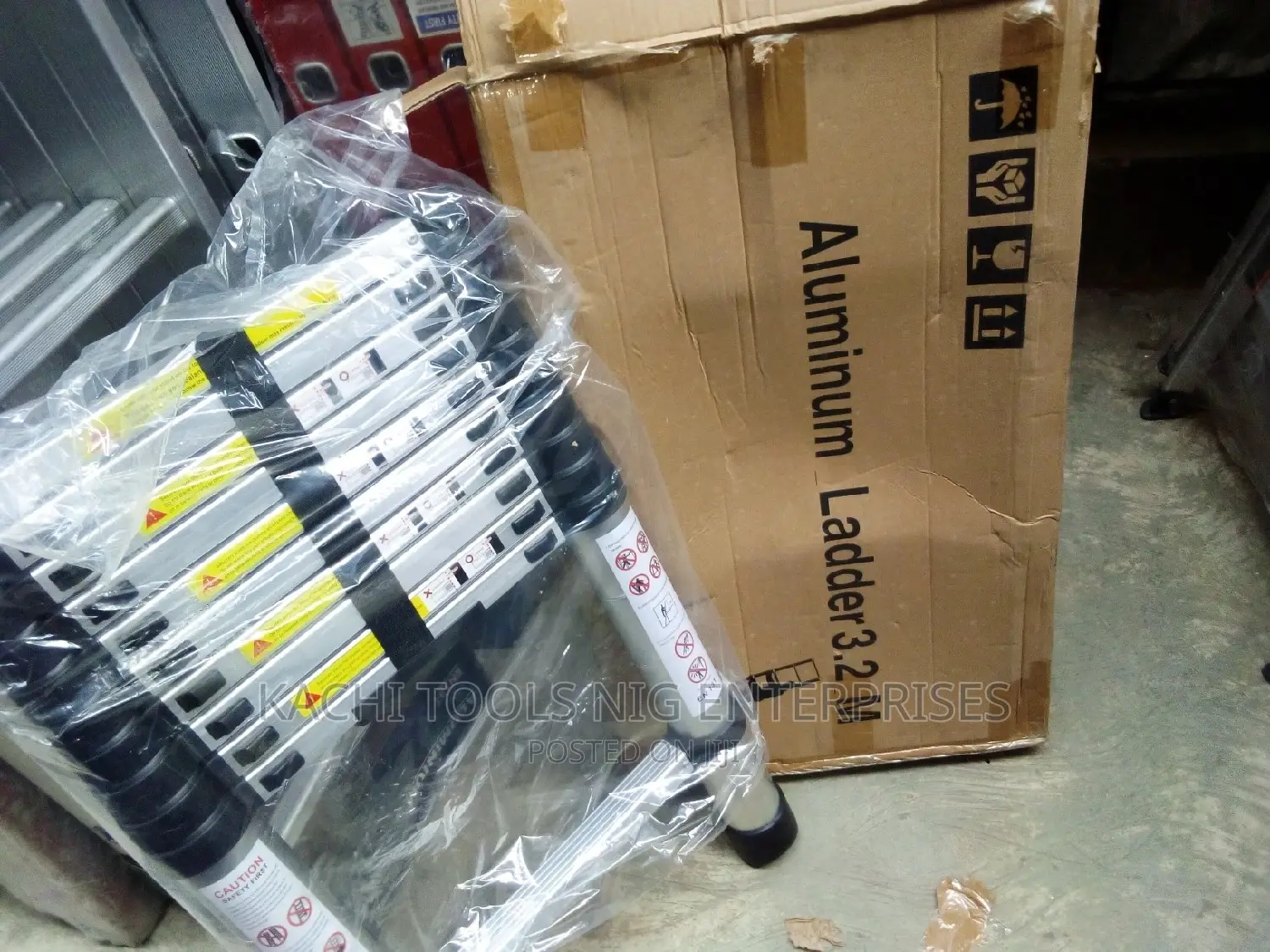 3.2 , 11fit Telescoping Ladder