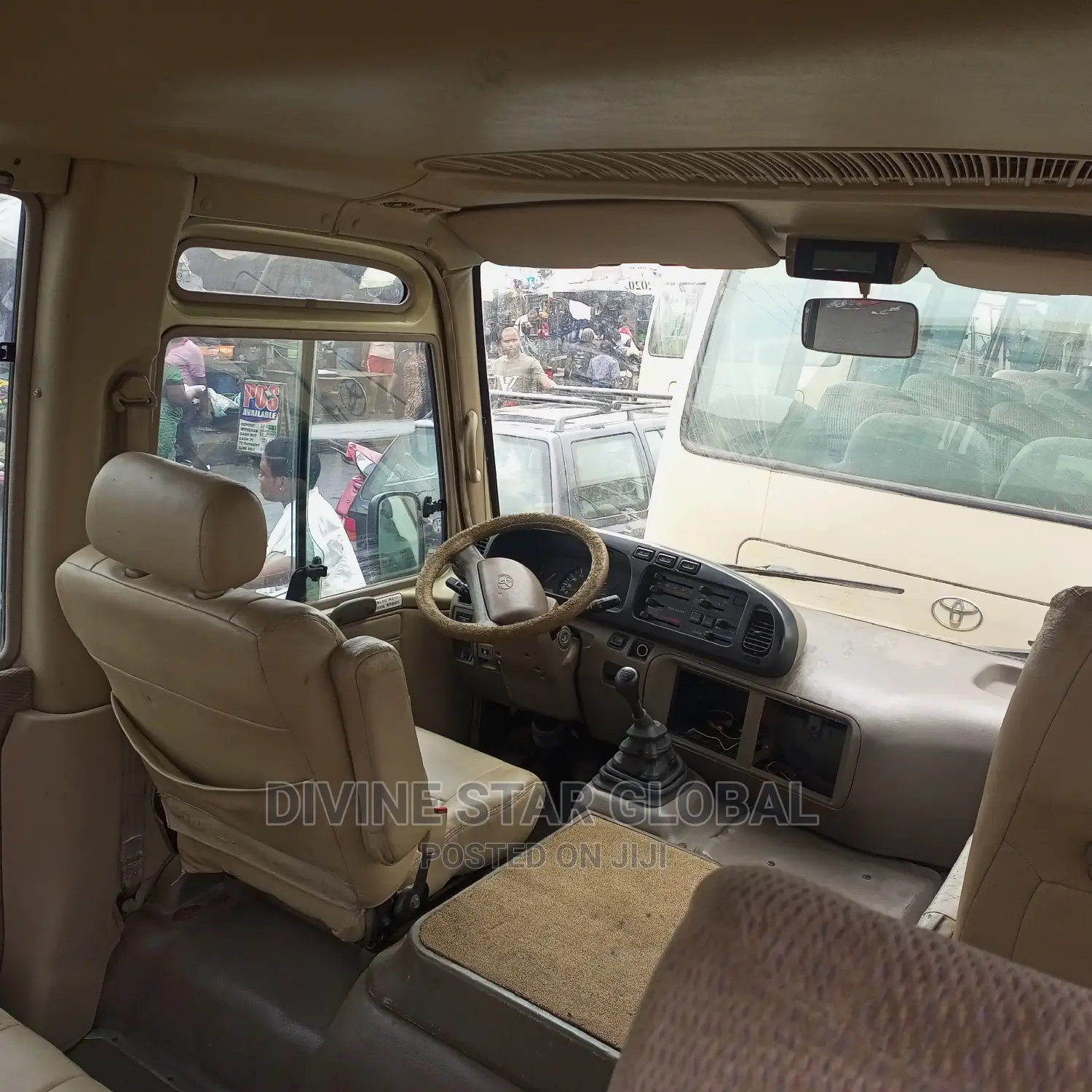 Toyota Coaster 2014 Gold