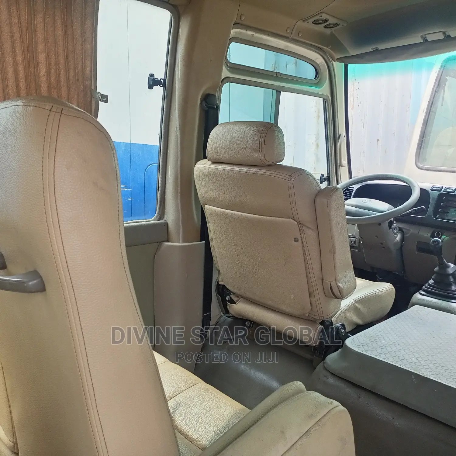 Toyota Coaster 2012 Gold