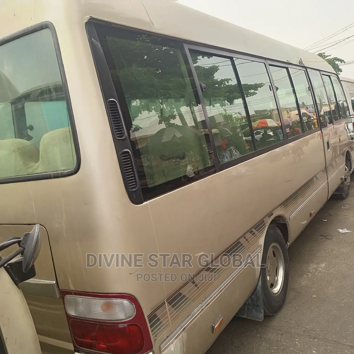 Toyota Coaster 2012 Gold