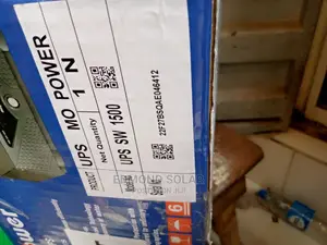 1.5kva 24v MO POWER Solar Inverter One Year Warranty