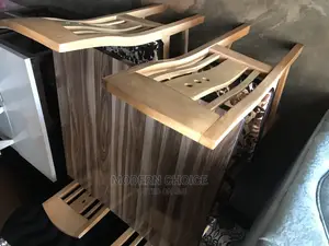 4 Seater Dinning Set Up for Grab