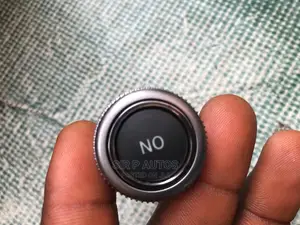 Mercedes Benz All Radio Button Are Available