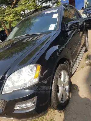 Mercedes-Benz M Class 2011 Black