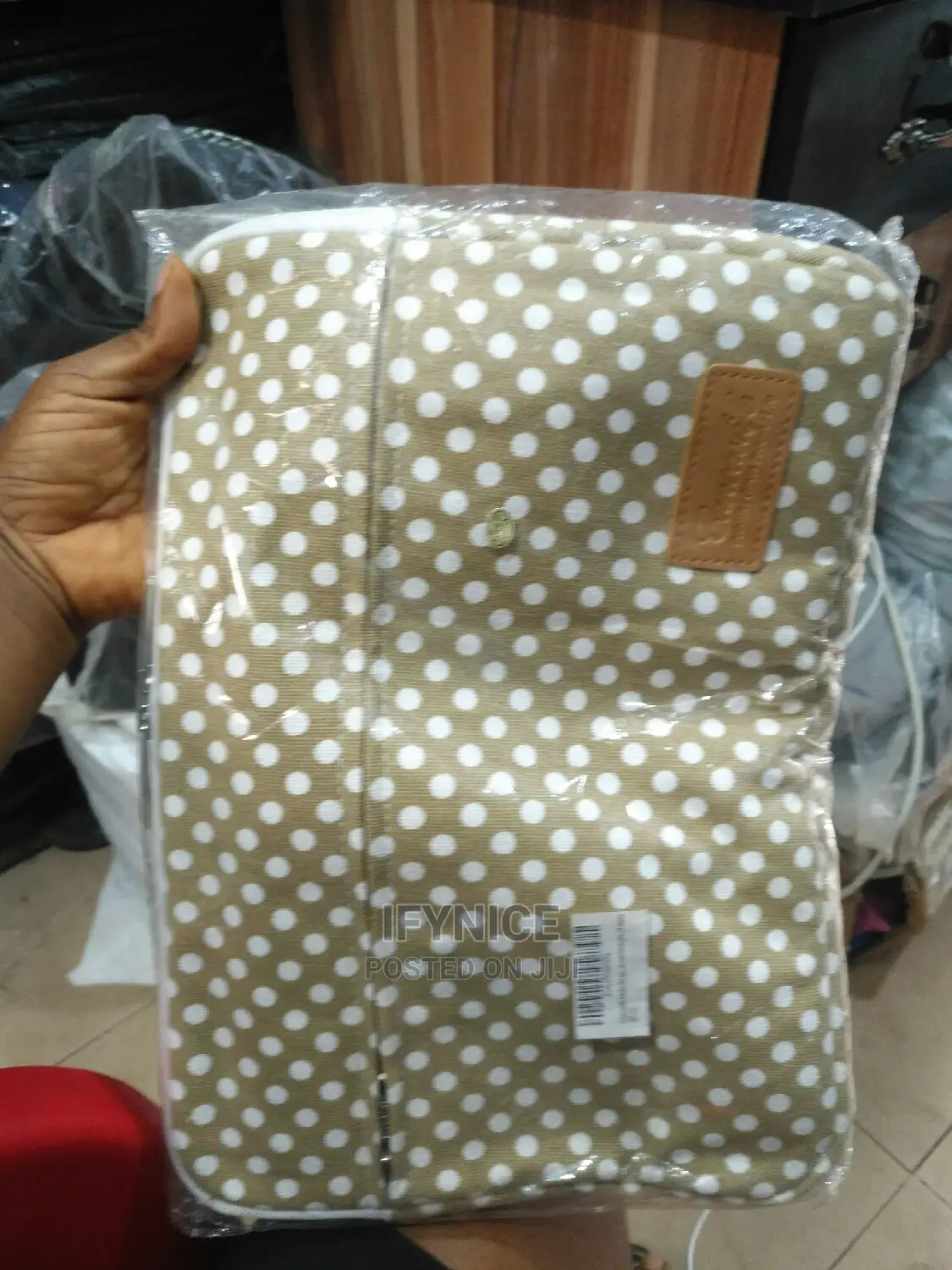 Pouch / Cases for Laptops