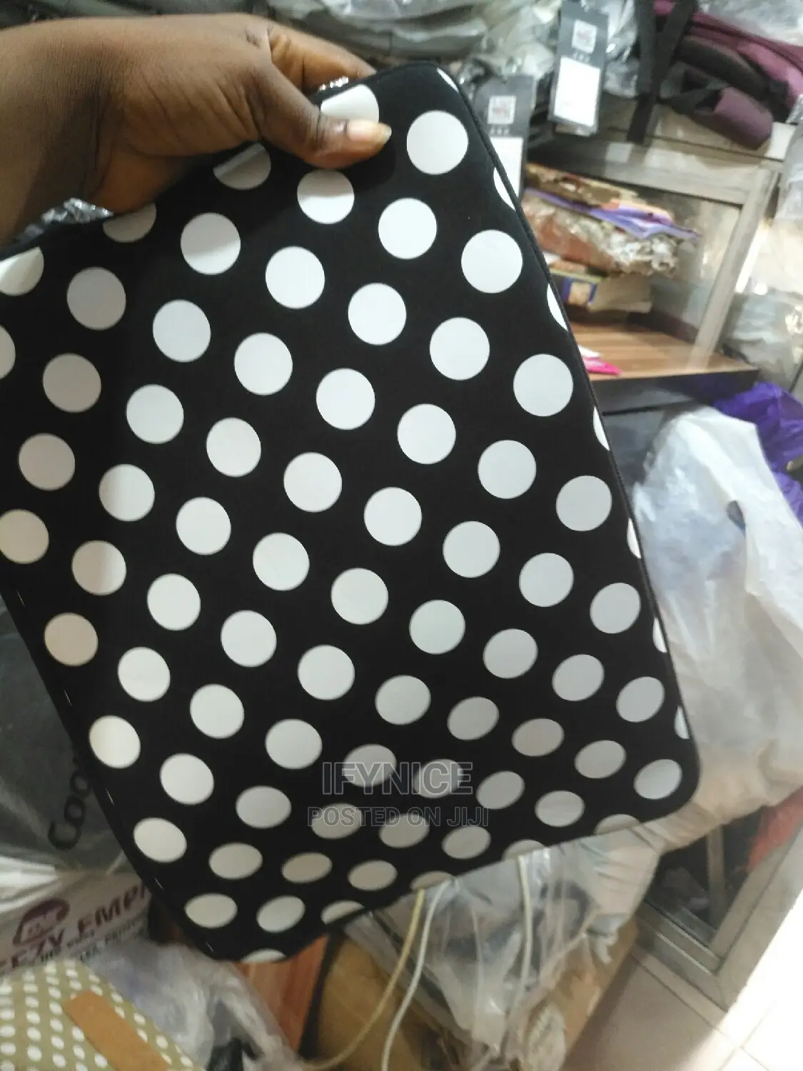Pouch / Cases for Laptops