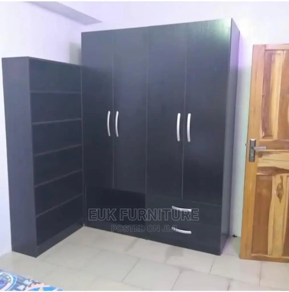 5 by 7ft Wardrobe With Shoerack