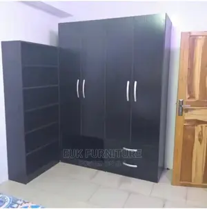 5 by 7ft Wardrobe With Shoerack