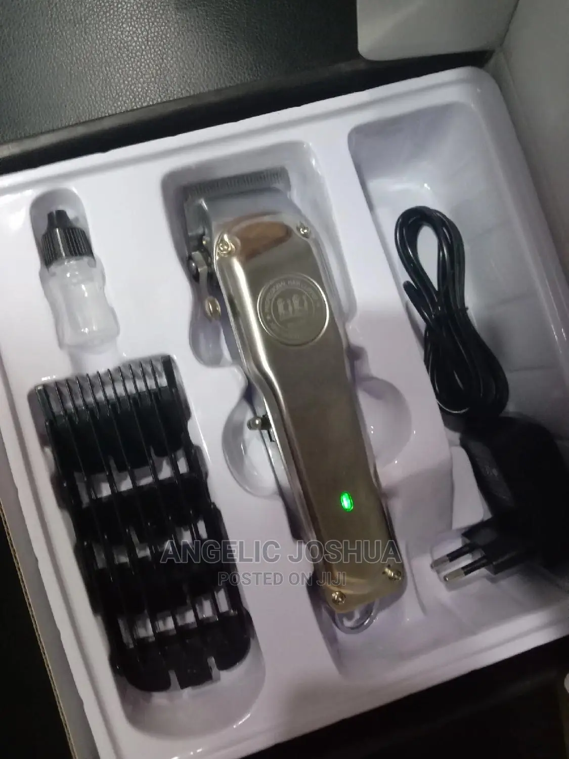 Kiki Rechargable Clipper
