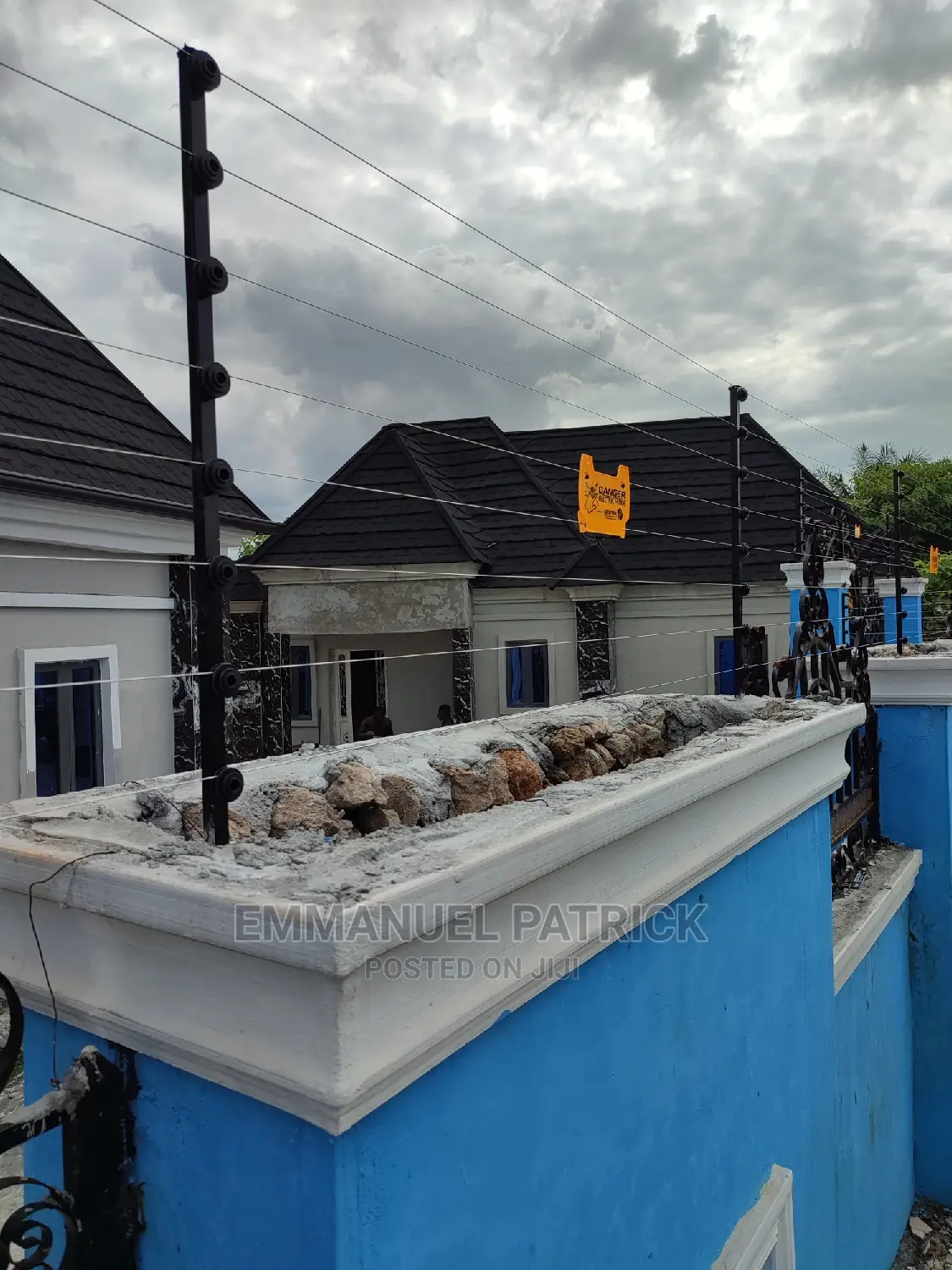 Advanced Electric Fence System