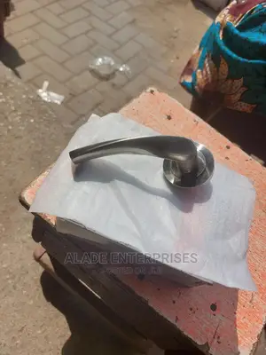 Seperate Door Handle