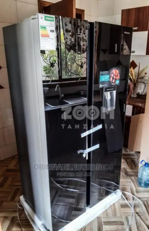 Brand New HISENSE Side by Side Fridge/Dispenser/Black Mirror