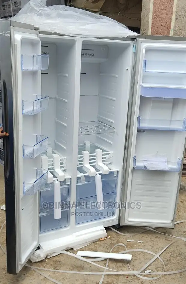 Brand New HISENSE Side by Side Fridge/Dispenser/Black Mirror
