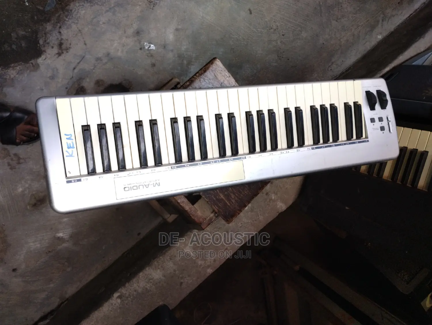 Direct Uk Used 4 Octave Maudio Midi Keyboard