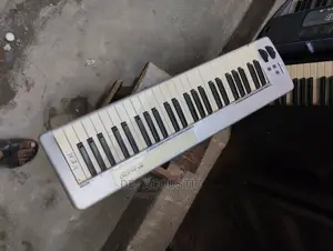 Direct Uk Used 4 Octave Maudio Midi Keyboard