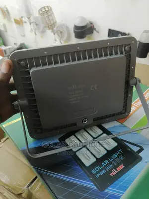 100w Vellmax Solar Flood Light