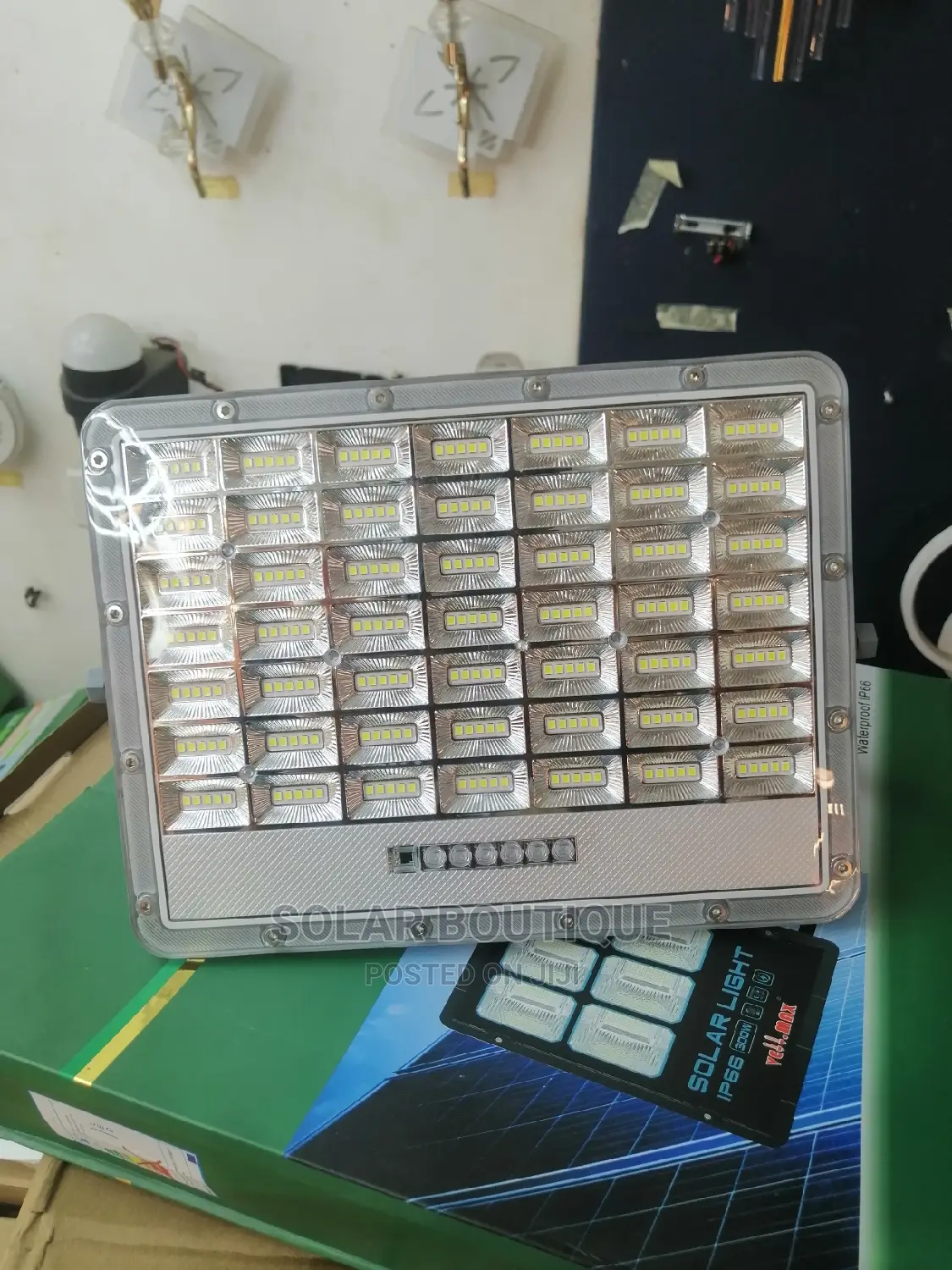 100w Vellmax Solar Flood Light
