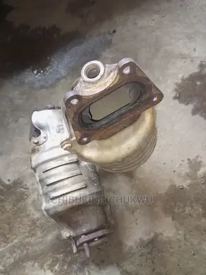 Honda Ridgeline 08-09 Catalytic Exhaust Manifold Pot.