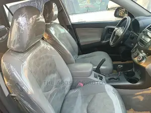 Toyota RAV4 3.5 2011 Brown