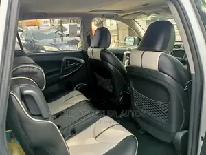 Toyota RAV4 2.5 Sport 2011 Silver