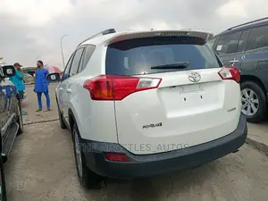 Toyota RAV4 2014 White