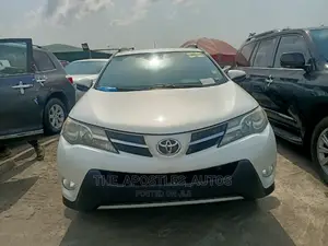 Toyota RAV4 2014 White