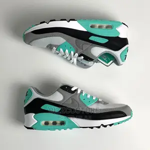 Nike Airmax Classic Sneakers Available in Store