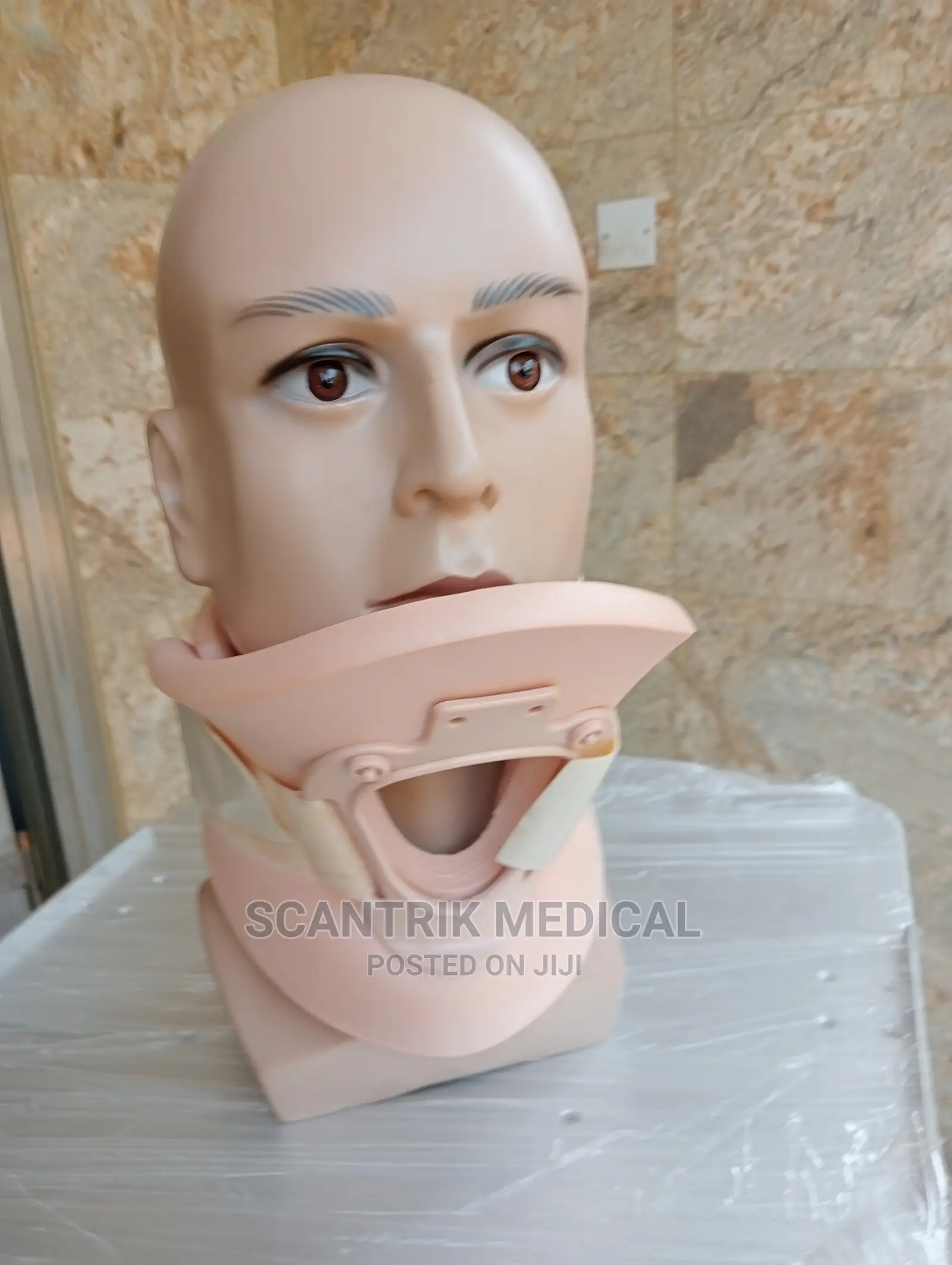 Cervical Collar Adjustable
