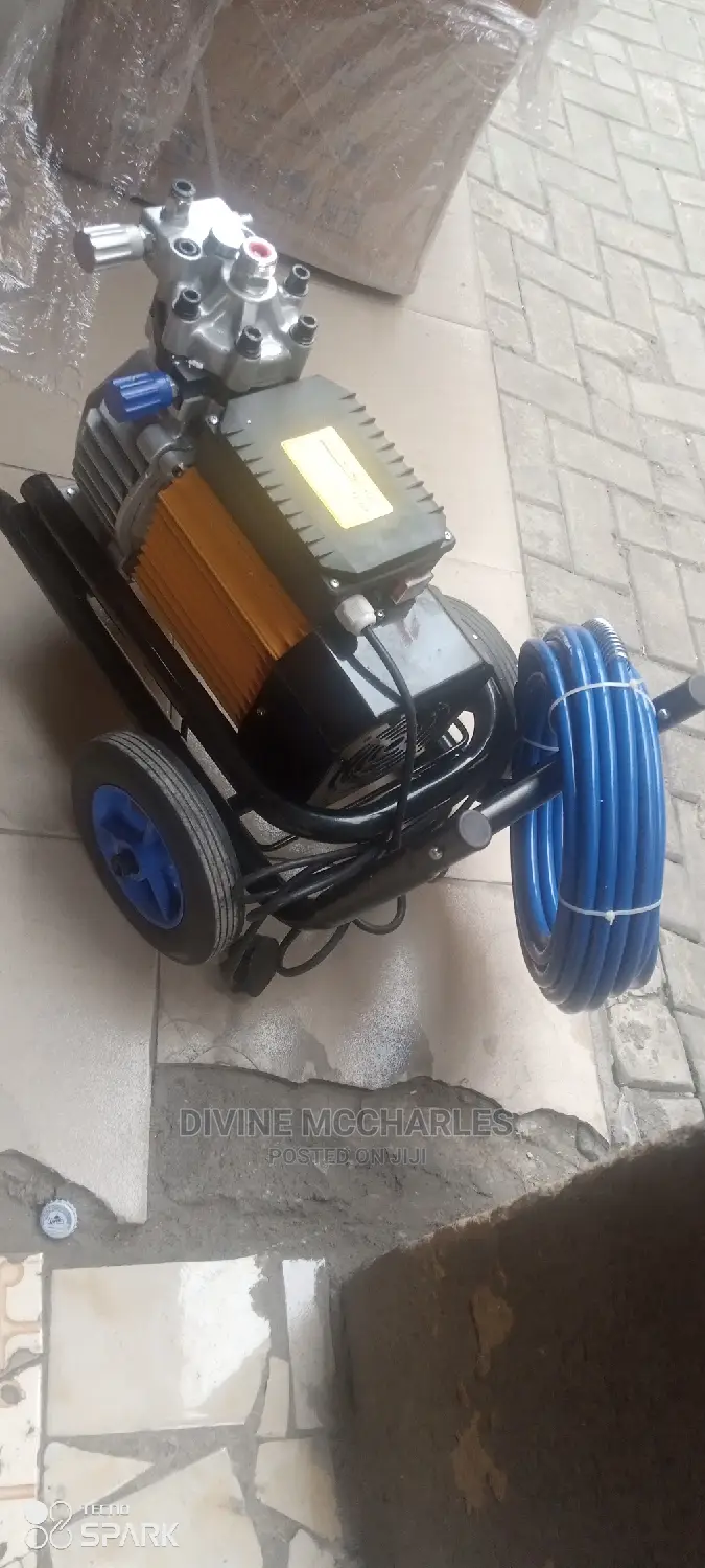 Airless Spraying Machine