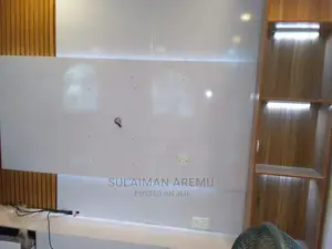 Plastma Wall Console
