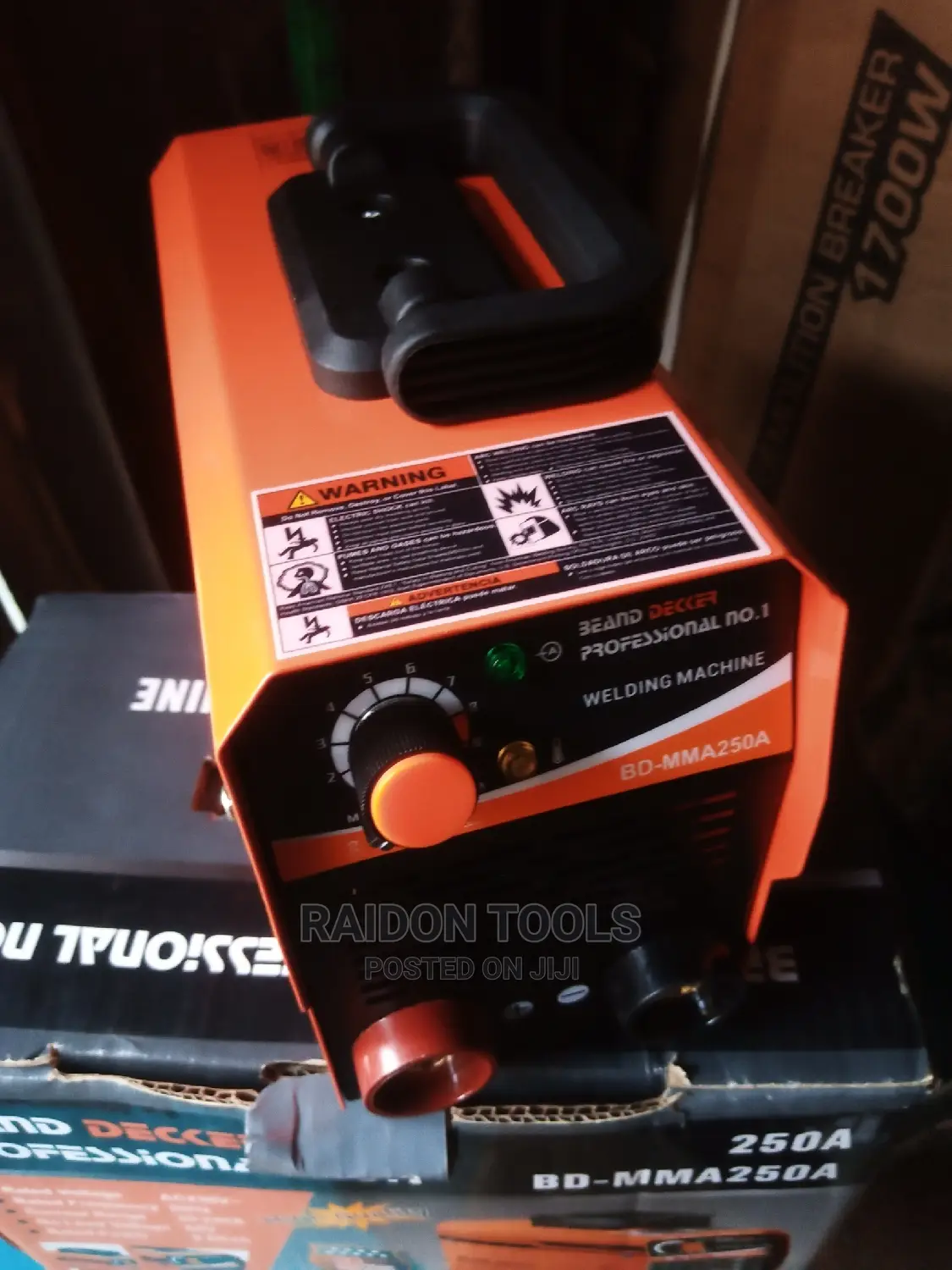 MMA250 250 Inverter Welding Machine, BE AND DECKER