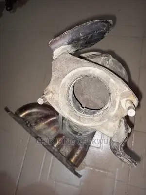 Toyota Camry 2.7 Catalyst Manifold Up Sensor 4plug.