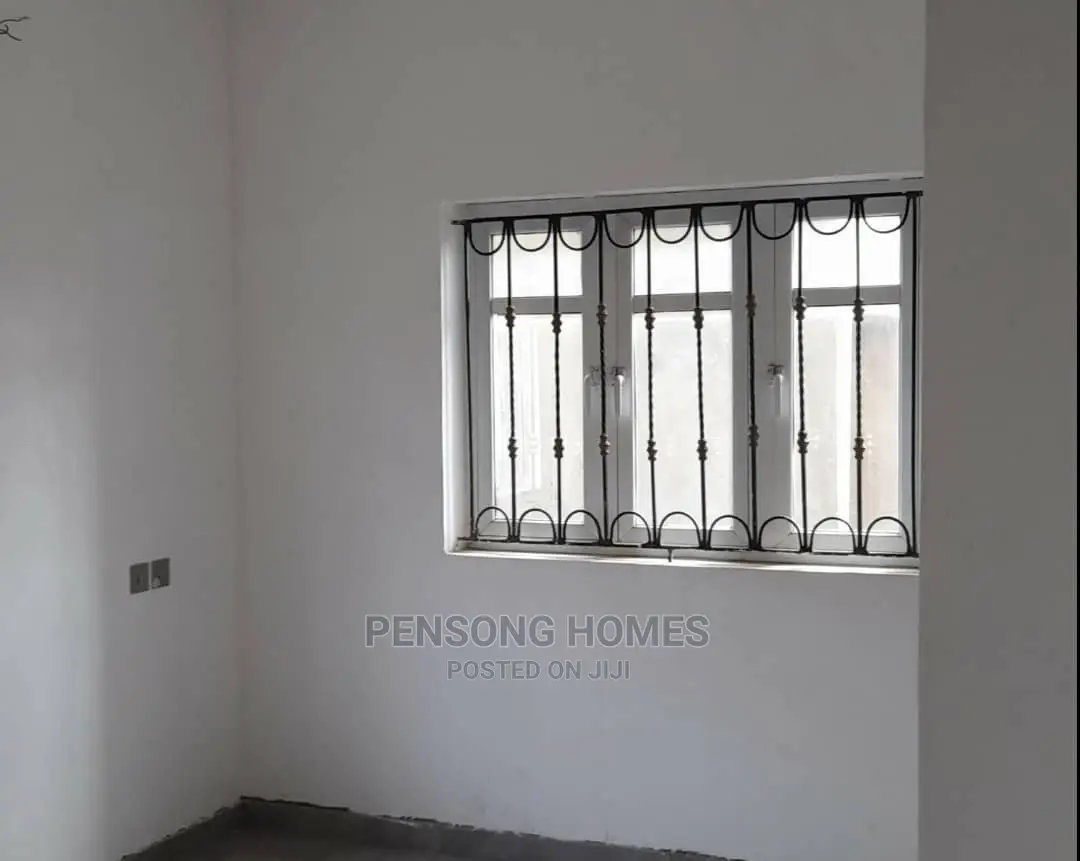 2bdrm Block of Flats in Magboro, Obafemi-Owode for Sale