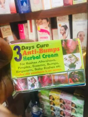 Anti Bumps Herbal Cream by 12pics
